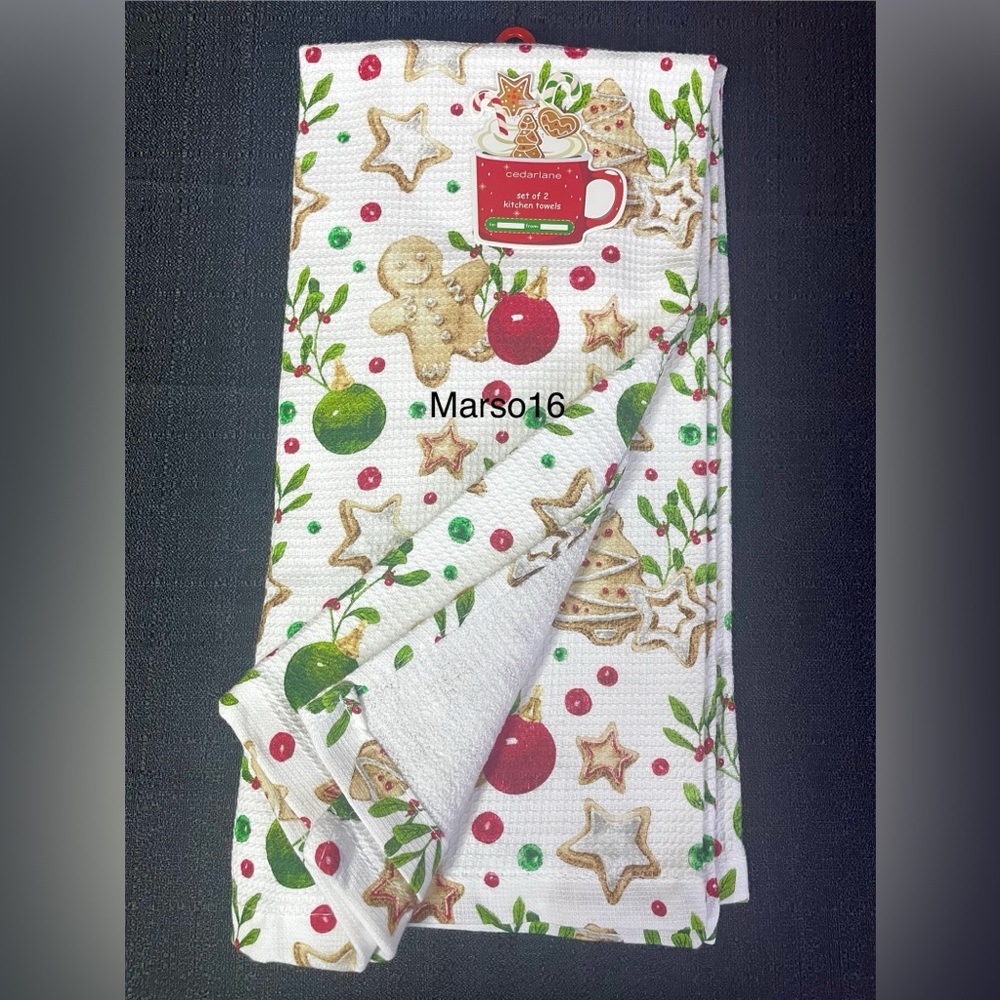 Christmas Gingerbread Man Cookies Kitchen Towel Set 2ct Stars Mistletoe NEW NWT